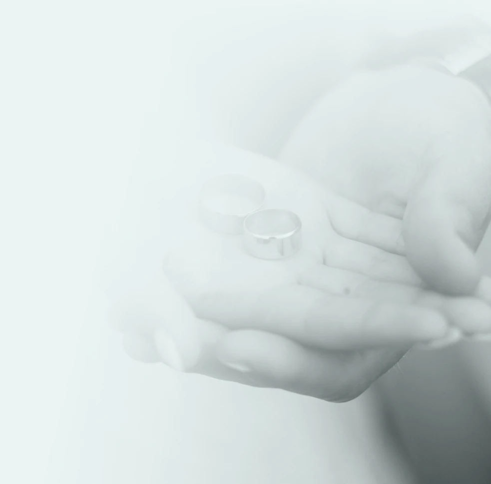 Default title text Default title text